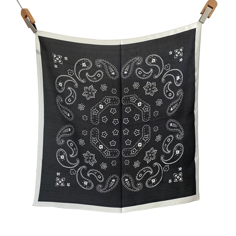 Khăn bandana lụa vuông choàng cổ turban cột áo yếm size 70cm - Maben