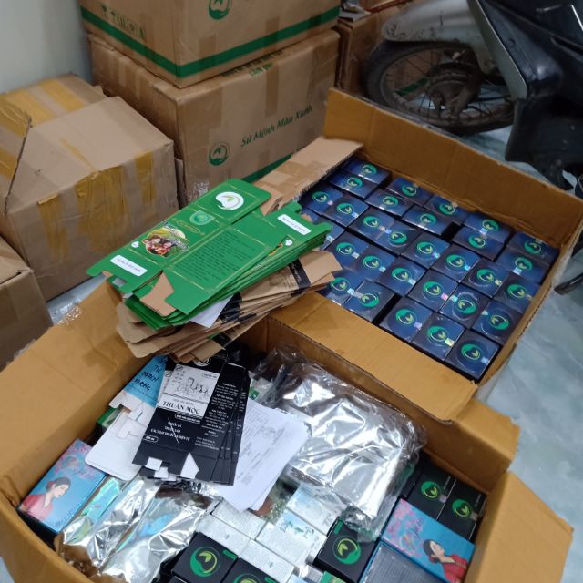 Com bô si cho khách