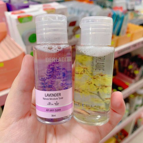 Nước Hoa Hồng Dưỡng Ẩm Giảm Mụn Derladie Lavender Natural Moisture Toner 30ml