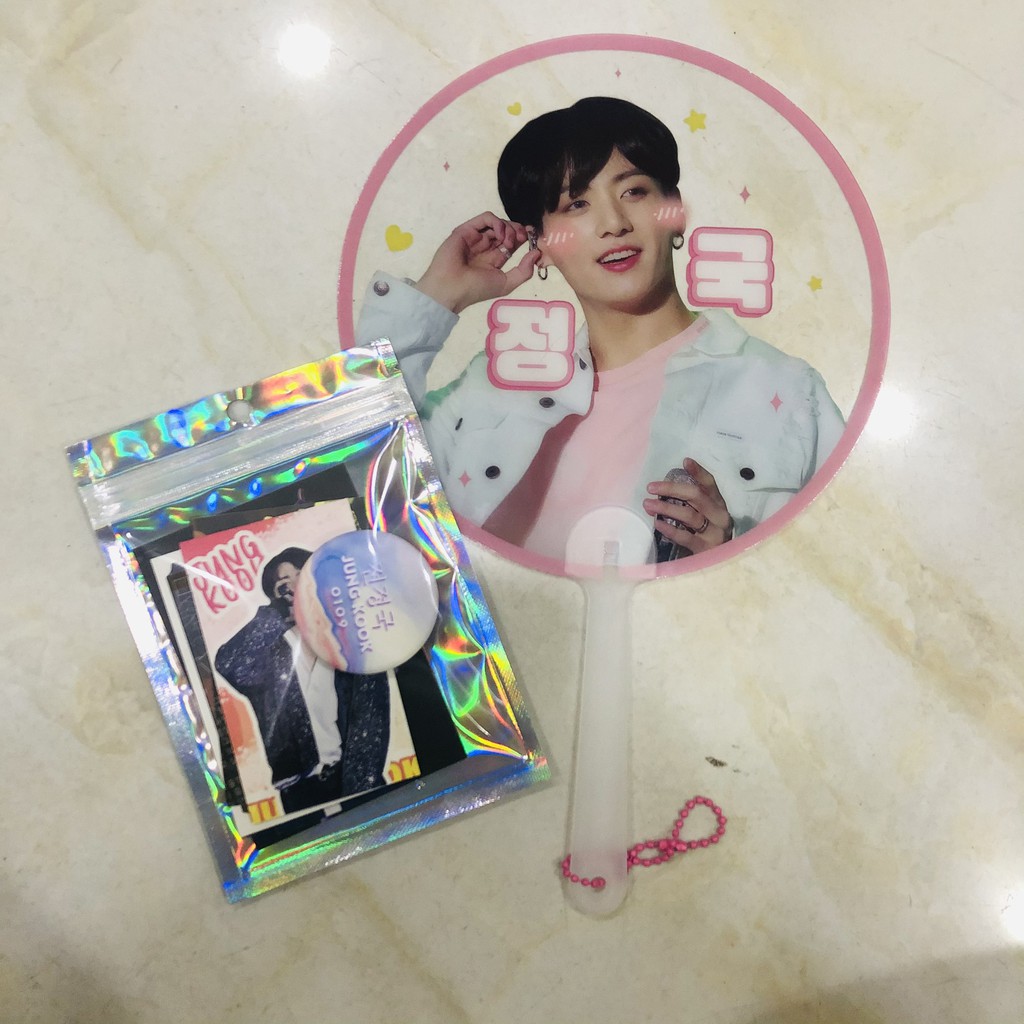 COMBO Sản phẩm Merch FREE GIFT JUNGKOOK BTS Xịn sò, quạt trong suốt Jungkook, huy hiệu Jungkook