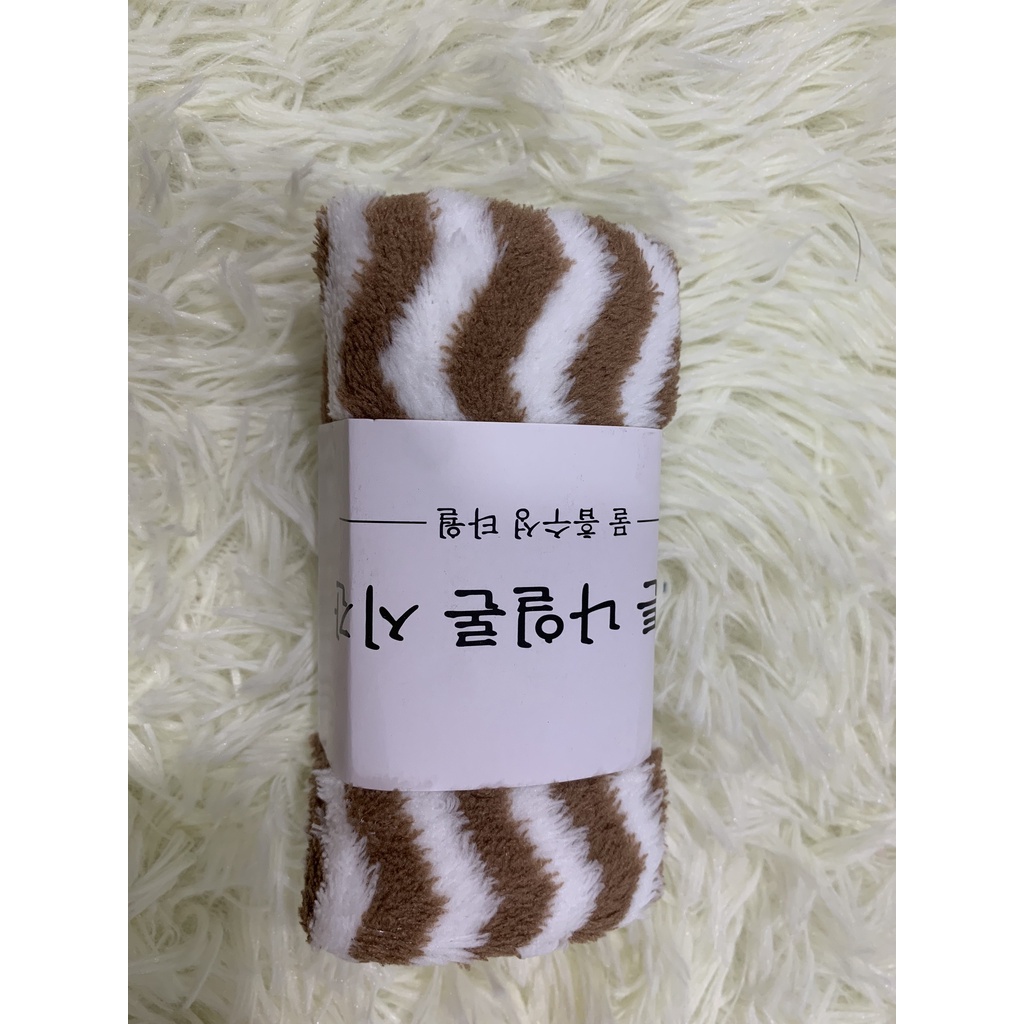 Khăn mặt lông cừu Hàn Quốc họa tiết vân kẻ sọc siêu mềm mịn kháng khuẩn KM01