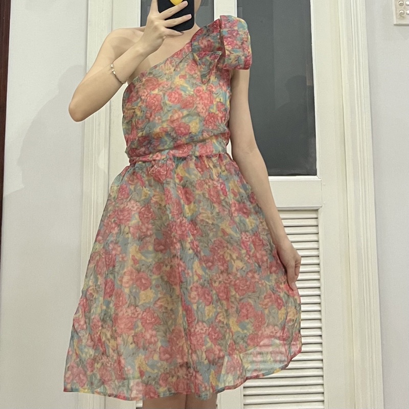 Đầm dự tiệc hoạ tiết hoa vải voan cứng thanh lý 2hand
