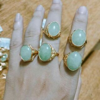 Nhẫn cẩm thạch