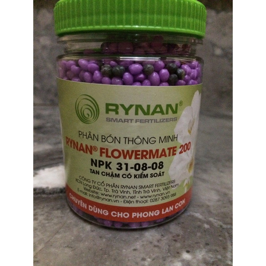 phân bón thông minh Rynan 200 NPK 31-08-08 cung cấp đủ dinh dưỡng dành cho hoa lan cây cảnh