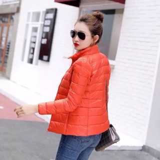 Áo khoác lông vũ rất nhẹ, mềm, giữ nhiệt, cản gió