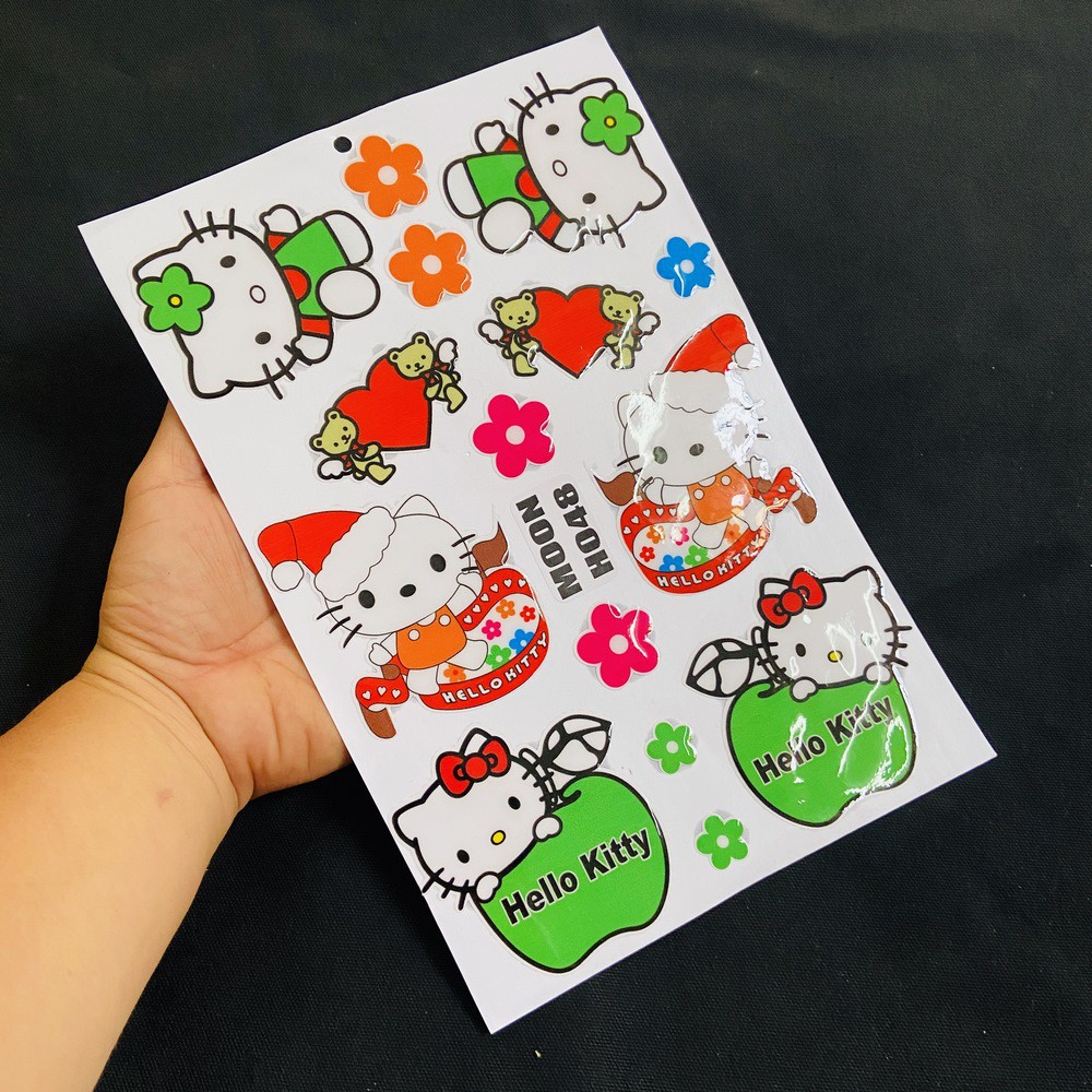 [CỰC RẺ] TẤM TEM DẬP NỔI NHIỀU LOGO MẪU HELLO KITTY TRANG TRÍ XE SIÊU CHẤT ( NGẪU NHIÊN)