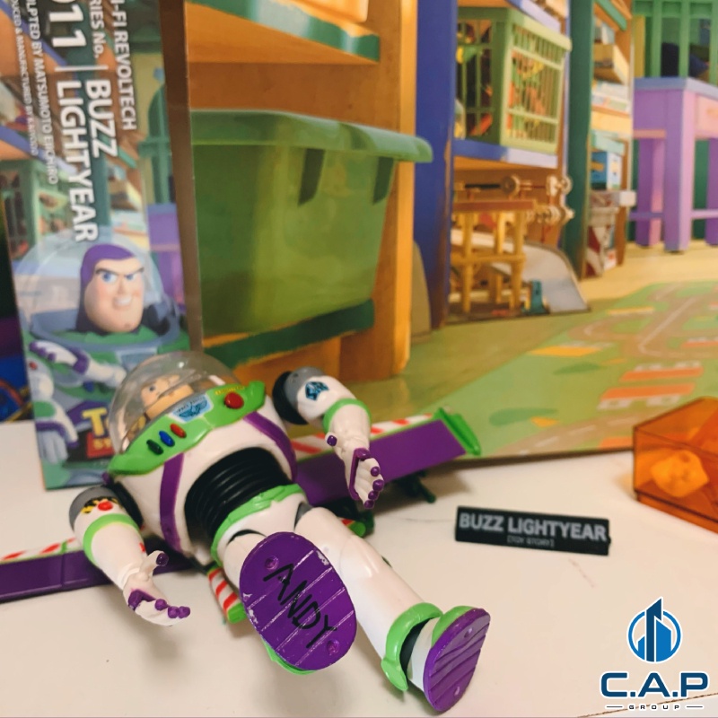 Mô hình nhân vật Buzz Lightyear có khớp trong Toy Story phim hoạt hình Thế giới Đồ chơi - CAP III7V