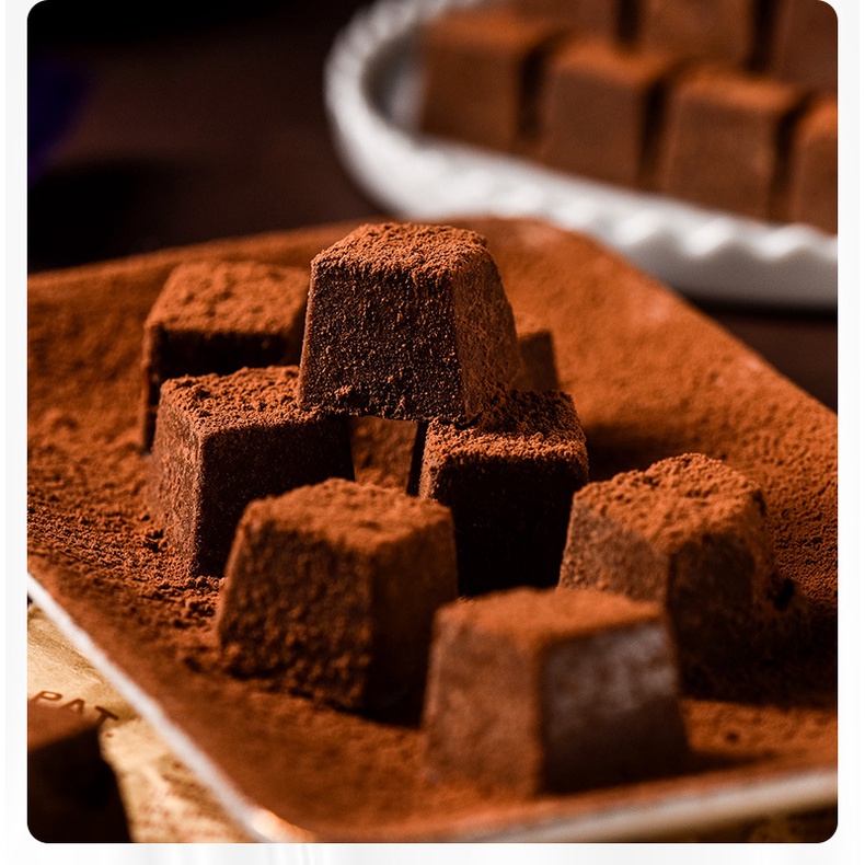 [ Món ăn mới lạ miệng ] Socola tươi / Socola đen Truffle Hình vuông hộp 158g vị Soài / dâu / nho ăn nhẹ dinh dưỡng