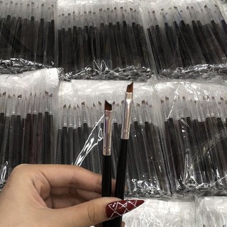 cọ phen đầu móng trắng nails