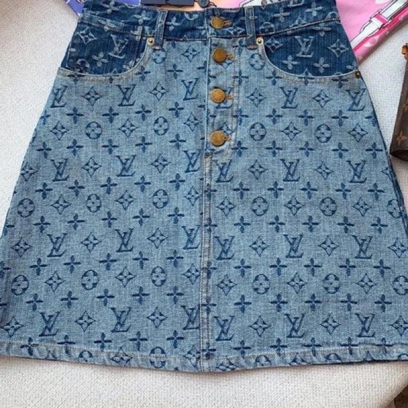 (Order 10-20 ngày) Chân váy jean hoạ tiế LV | BigBuy360 - bigbuy360.vn