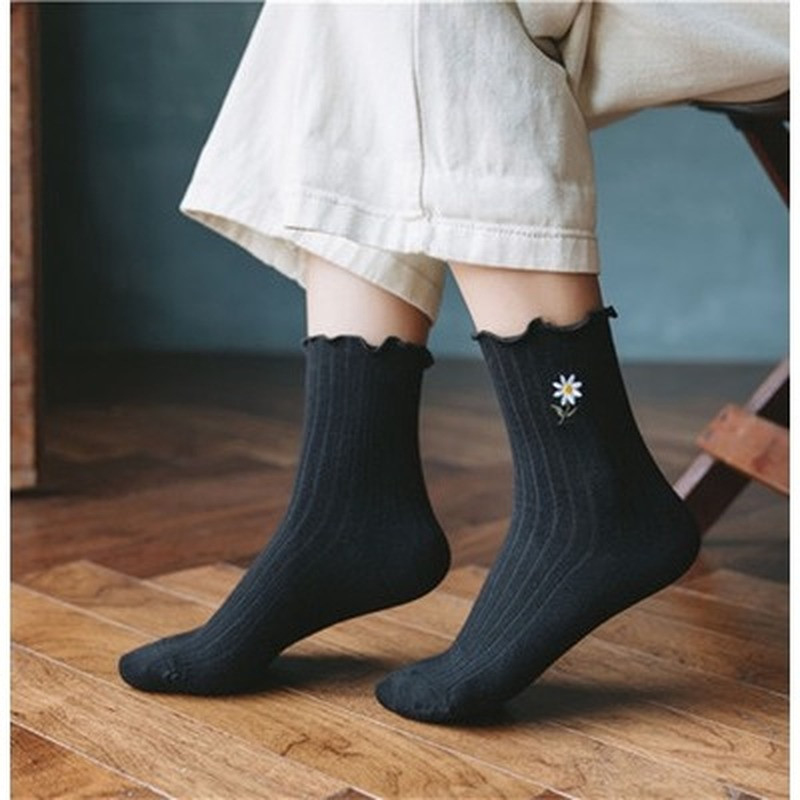 Tất cotton cổ cao kẻ sọc in hoa dễ thương cho nữ 8 màu lựa chọn