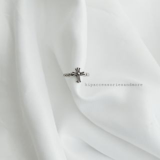 Nhẫn chữ thập chromeheart