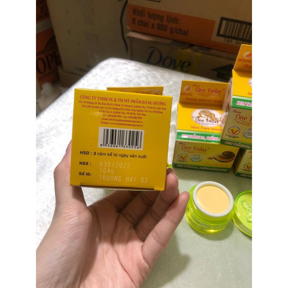 Kem ốc sên trắng da chống nắng