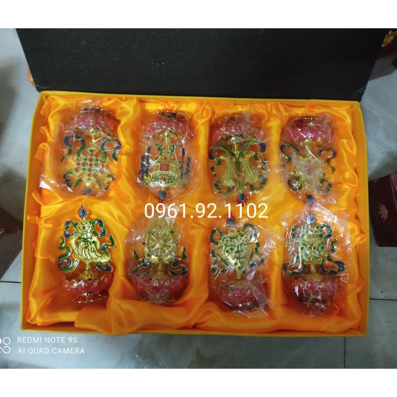 Tám món cát tường cúng dường hợp kim đế sen mật tông tây tạng