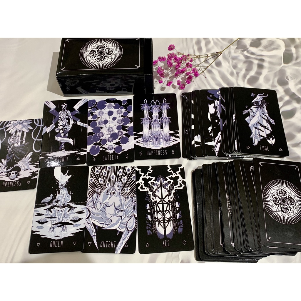 Bộ bài Wayward Dark Tarot size 12 x 7 cm