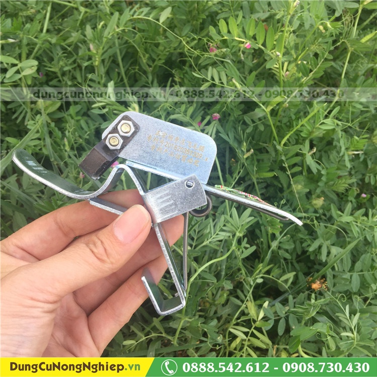 Dụng cụ khoanh vỏ chuyên dụng vừa khoanh vừa bóc vỏ không đau tay