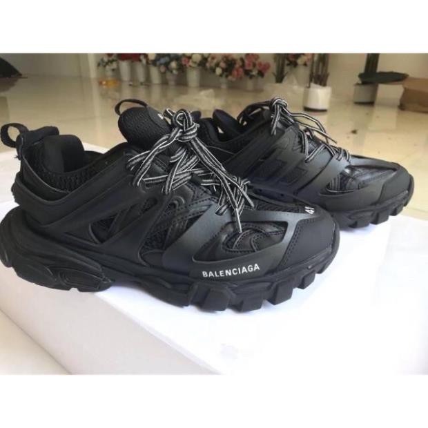 6.6 Free Giày Balenciaga track 3.0 chuẩn 1:1. Bao kiểm hàng trước khi nhận Xịn Nhất 2020 ⚡ CHẤT sịn : " * -v23 ' ' L :