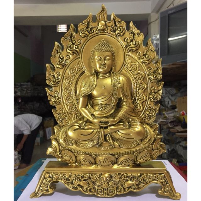 Tượng đá phù điêu Phật Thích Ca ngồi trong lá P9