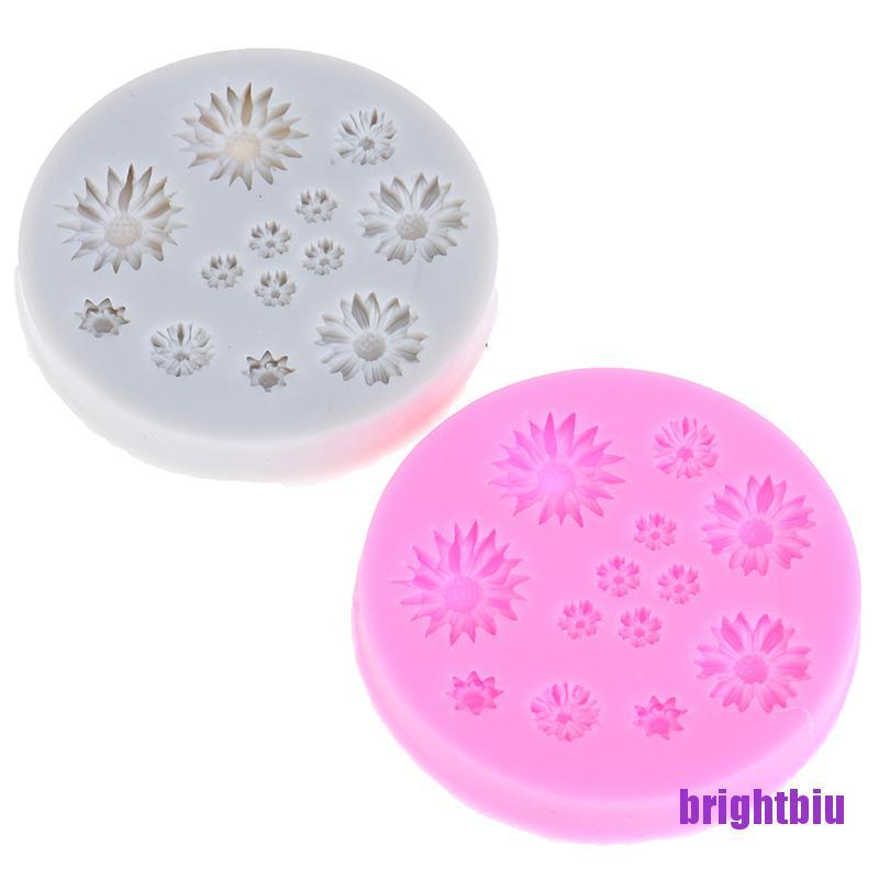 Khuôn Làm Bánh Chất Liệu Silicone Hình Hoa Cúc Dễ Thương