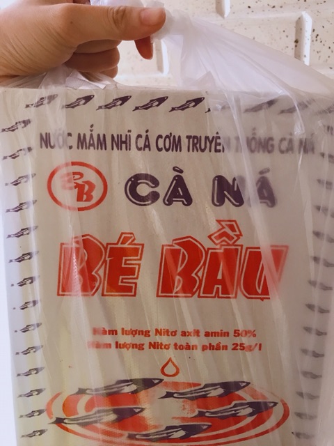 Một thùng nước mắm truyền thống Bé Bầu - loại thượng hạng (500ml/chai)