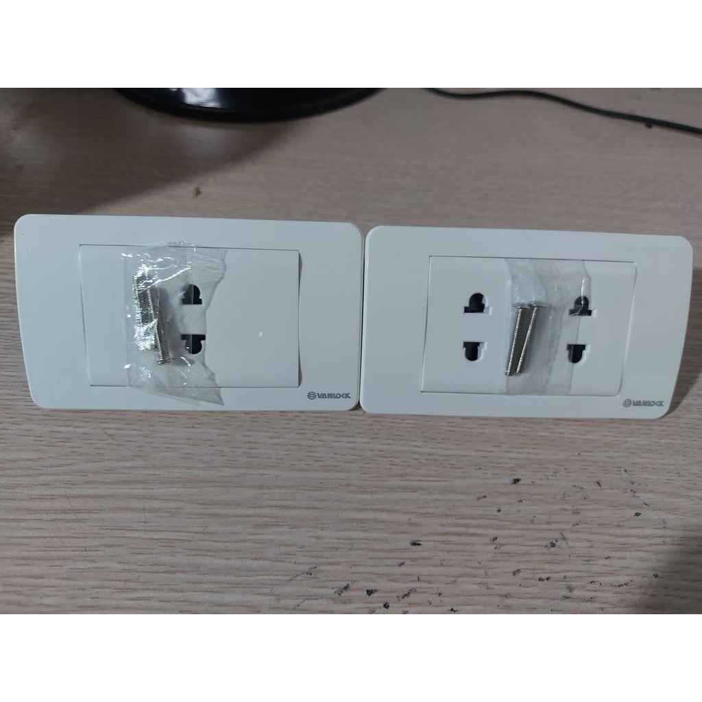Mặt ổ cắm SINO Vanlock S18