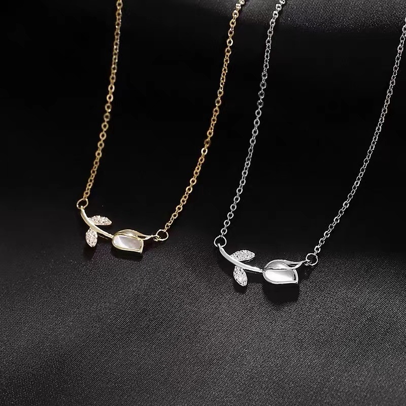 Dây Chuyền Mặt Hoa Tulip Đính Đá Opal Thời Trang