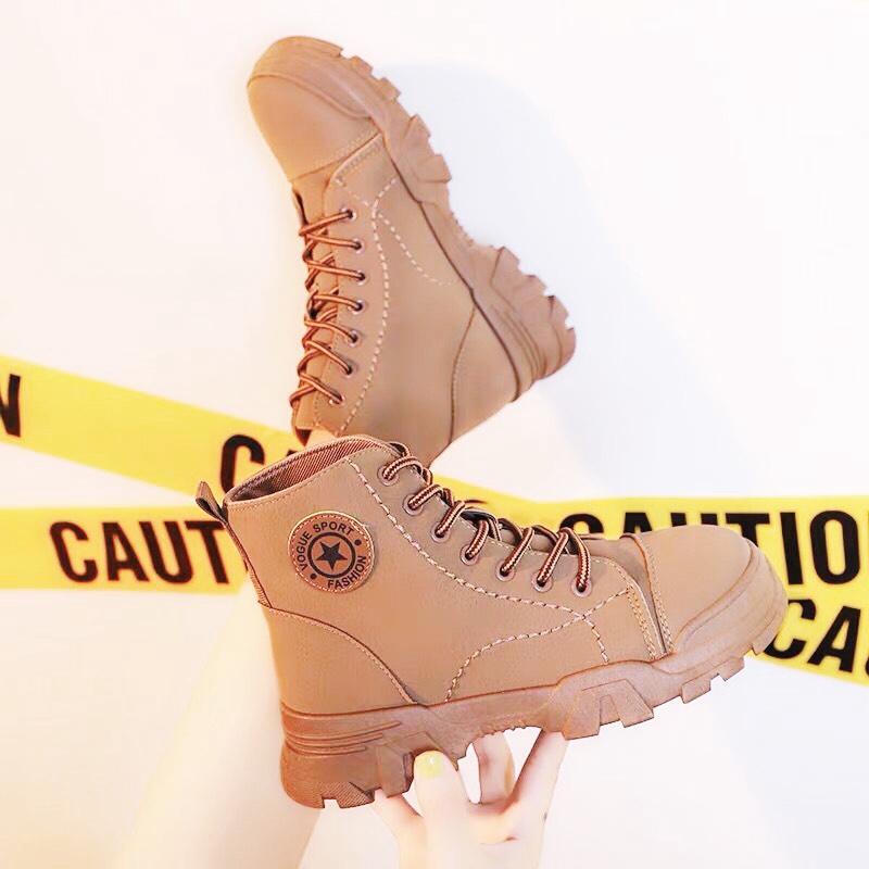 Giày Boot Thể Thao Cao Cổ Chât Da Mịn Đế Răng Cưa phối Logo Sườn Cực Chất H1(Fullbox) | BigBuy360 - bigbuy360.vn