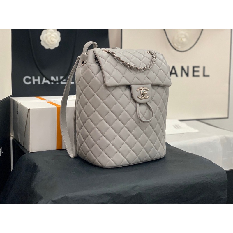 Balo thời trang nữ Channel 𝘾𝙝𝙖𝙣𝙚𝙡 CN da thật cao cấp bản màu xám tro khoá bạc hàng vip 1-1