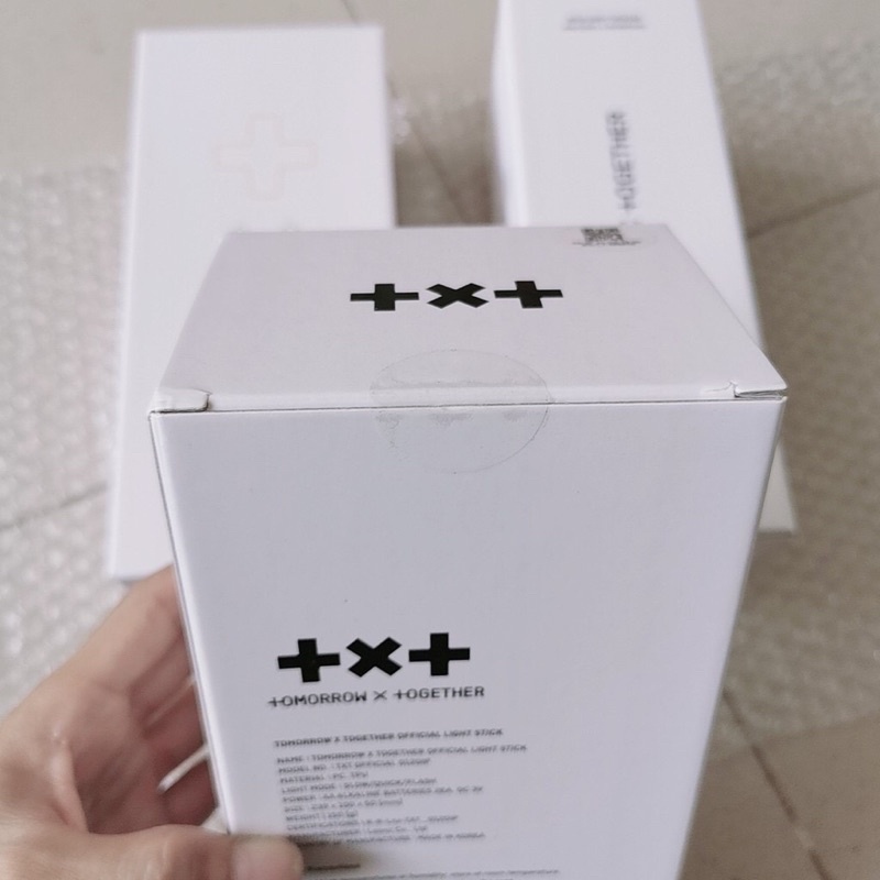 LIGHSTICK TXT OFFCIAL