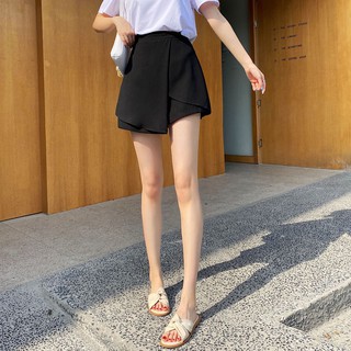 Chân váy giấu quần, xu hướng hot trend 2021 mới nhất | BigBuy360 - bigbuy360.vn