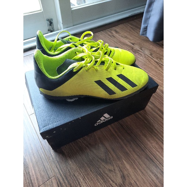 Giày bóng đá adidas x18.4 size 38