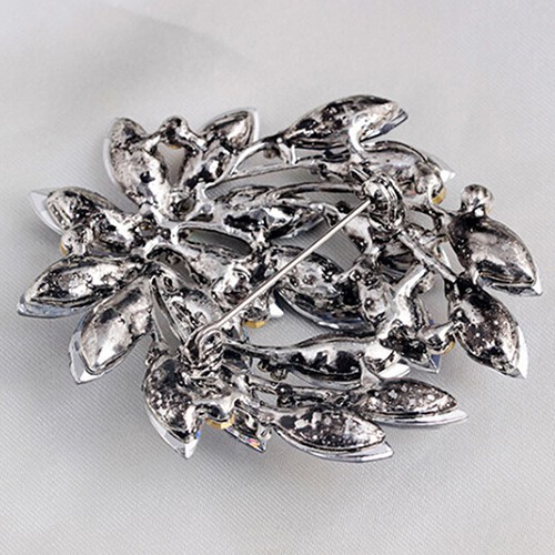 Trâm cài hình hoa đính đá Sapphire thời trang