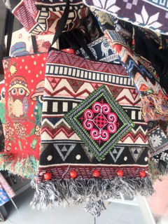 Túi thổ cẩm👛