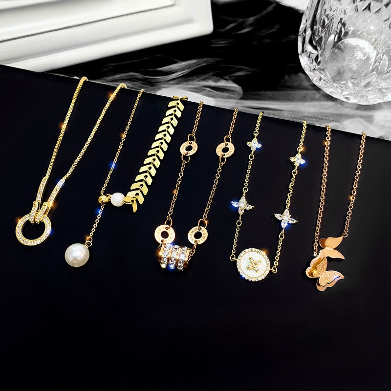 Vòng Tay Đính Ngọc Trai Giả Hình Trăng Sao Và Trái Tim Thời Trang 2021 | BigBuy360 - bigbuy360.vn