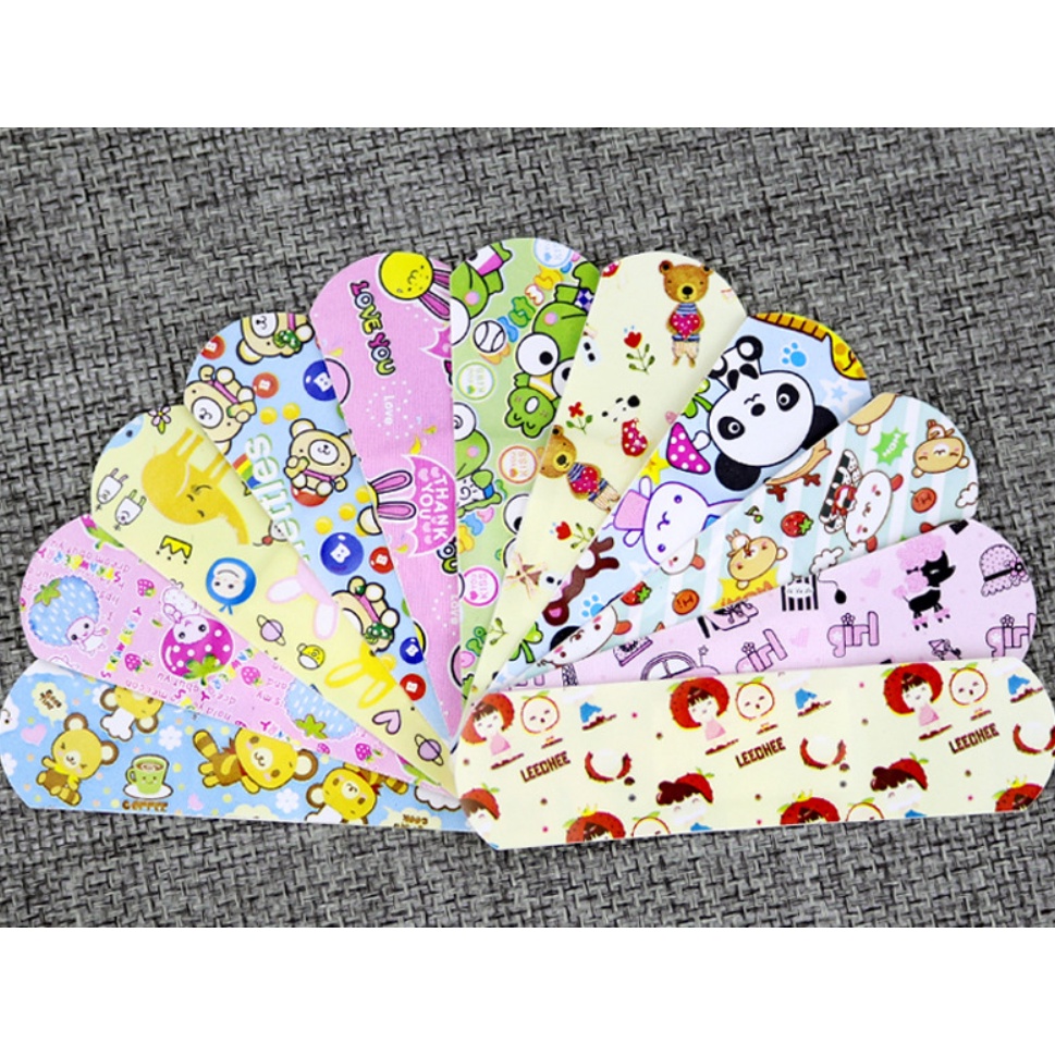 Bộ 100 Băng Cá Nhân Thoáng Khí Chống Nước In Họa Tiết Hoạt Hình Dễ Thương Cho Bé