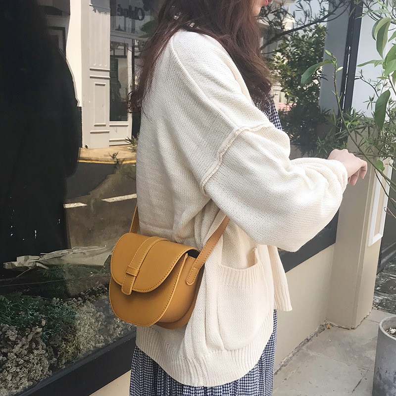 Túi Xách Nữ Mini Đeo Chéo Hình Bán Nguyệt Nhỏ Xinh Phong Cách Thời Trang Trẻ Trung Cá Tính Thích Hợp Cho Đi Chơi Du Lịch