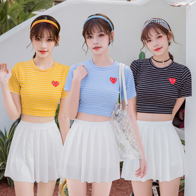 Bộ Đồ Bơi 2 Mảnh Áo Thun Tay Ngắn Kẻ Sọc + Chân Váy | BigBuy360 - bigbuy360.vn