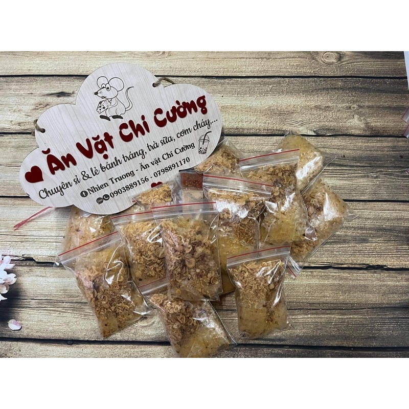 Bánh tráng muối tỏi chà bông, hành phi