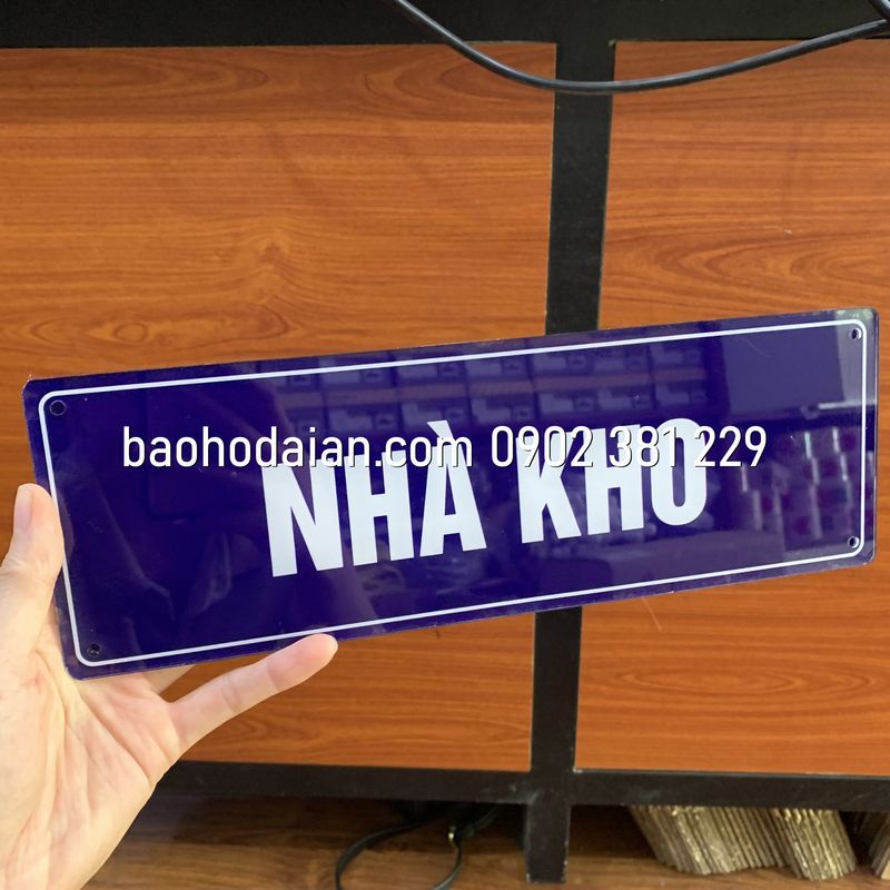 Bảng mica chỉ dẫn phòng ban kích cỡ 10 x 30cm