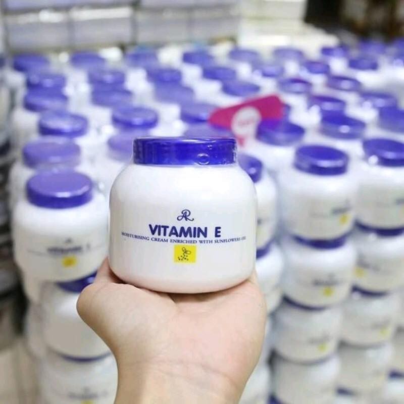 Kem dưỡng ẩm Aron vitamin E 200ml chuẩn Thái