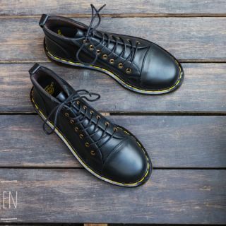 Dr Martens cổ lửng da trơn