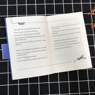 Sách - Bình Thản Đối Diện, Đón Nhận Hạnh Phúc (Kèm Bookmark)