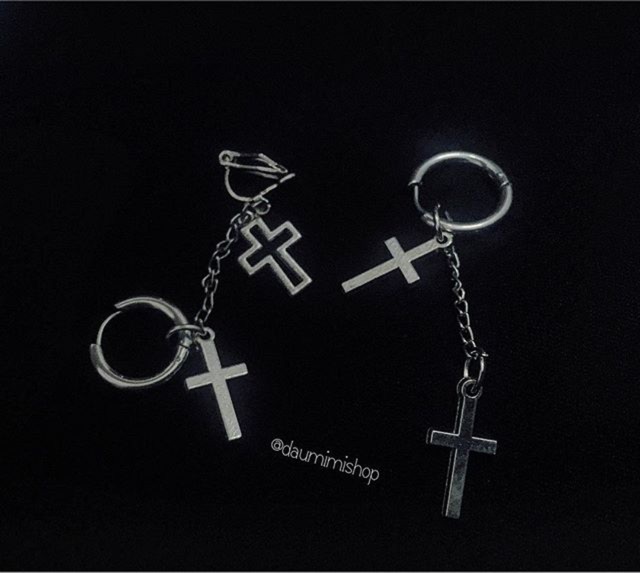 Khuyên inox charm thánh giá