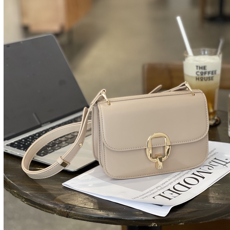 Túi Xách Nữ Size 21 Đeo Chéo Hàn Quốc Mẫu Mới Sang Trọng Tinh Tế Có Nhiều Ngăn