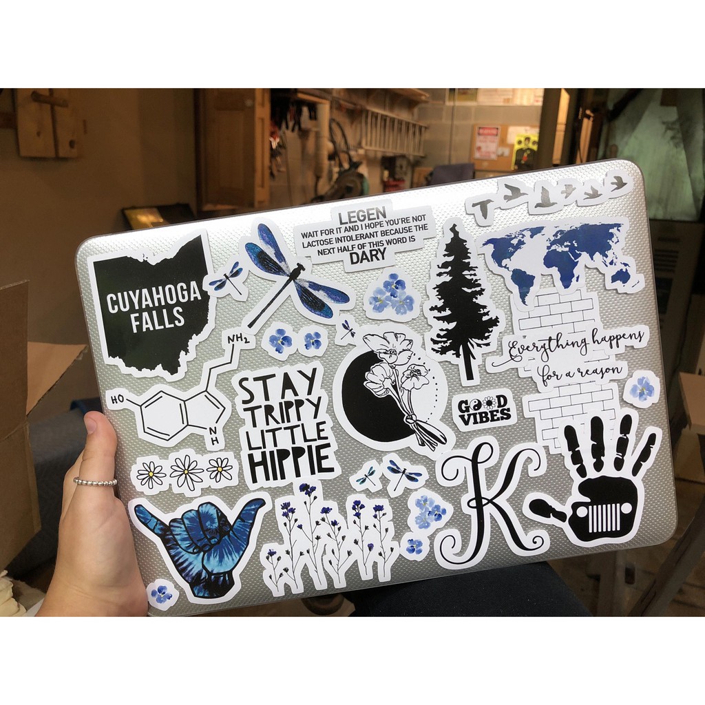 SET 100 MIẾNG STICKER DÁN NGẪU NHIÊN CHỐNG NƯỚC DÁN NÓN BẢO HIỂM, LAPTOP, VALI, TỦ, BÀN HỌC, XE MÁY