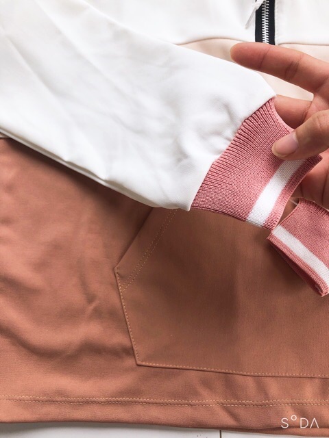 Bộ thể thao màu Hồng phối màu chất liệu umi đẹp | BigBuy360 - bigbuy360.vn