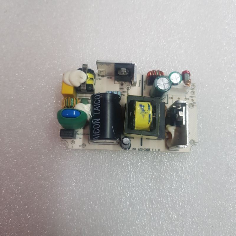 Mạch nguồn quạt tích điện 12V