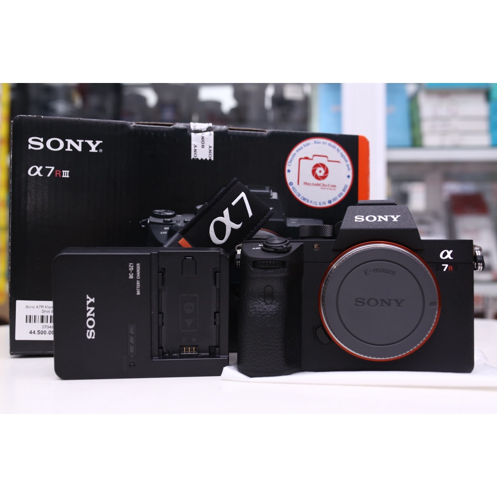Máy Ảnh Sony A7R Mark III Mới 99% (Fullbox 2.900 shot )