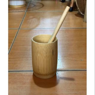 Bộ ly tre gồm ( ly và ống hút tre)