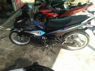 Tem exciter 150 kỷ niệm crom